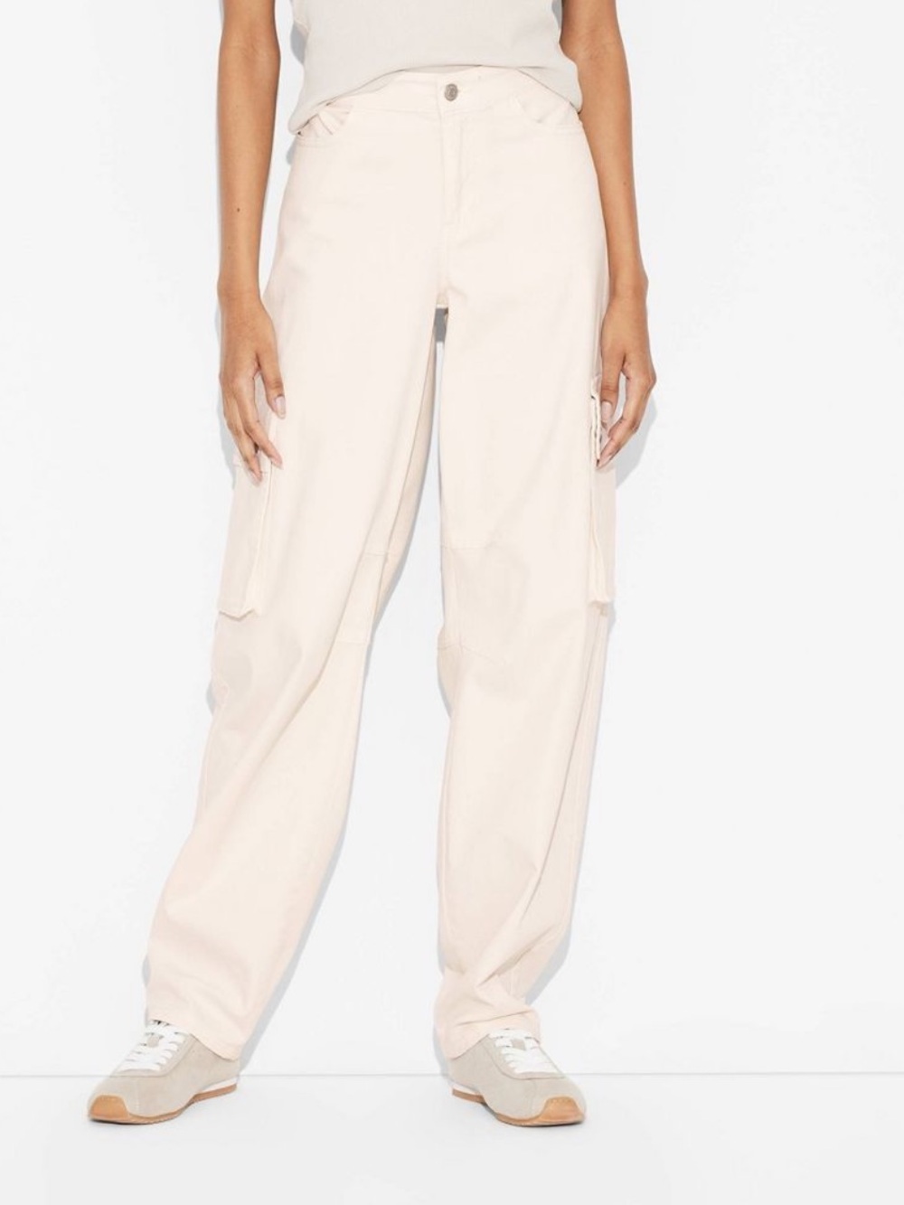 Wild Fable - Women's Mid-Rise Barrel Cargo Pants Size S